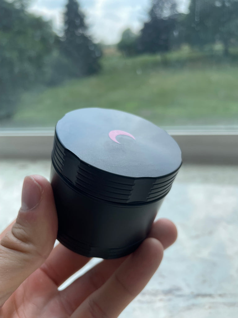 Manual kitchen grinder