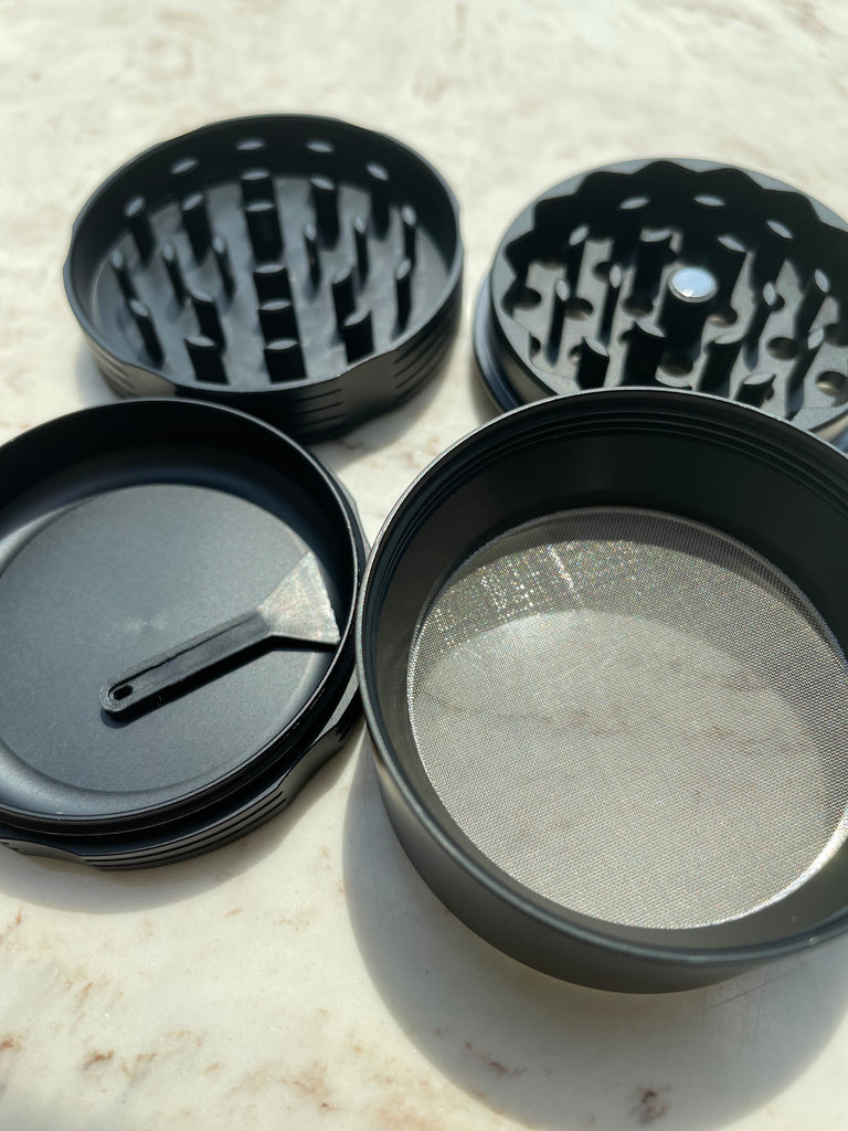 4 pieces herb grinder