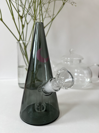 Triangle Bong - Elegant Small Travel Bong