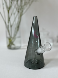 Triangle Bong - Elegant Small Travel Bong