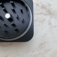 Pocket Square Grinder