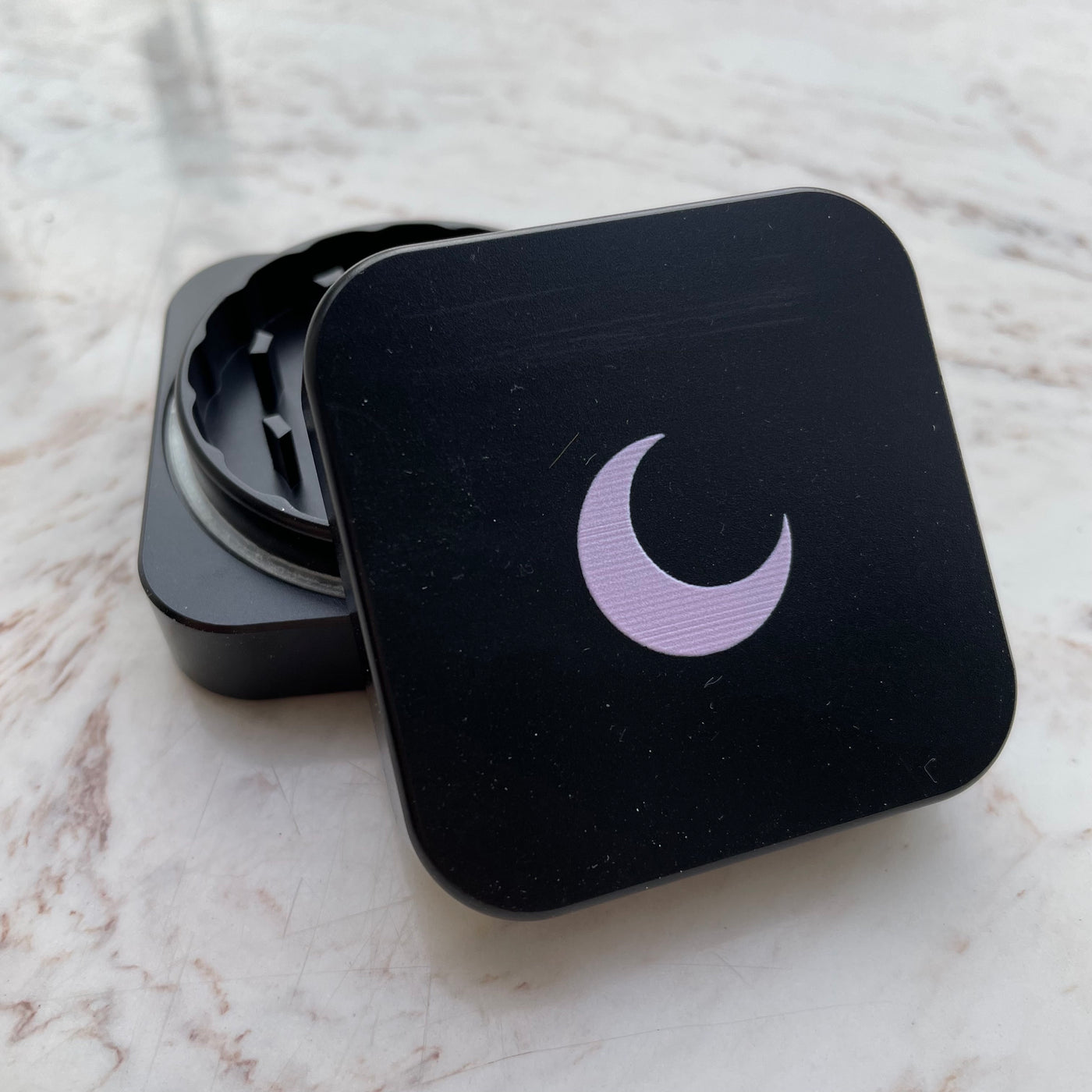 Pocket Square Grinder