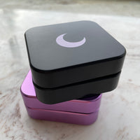 Pocket Square Grinder