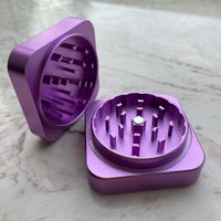 Pocket Square Grinder